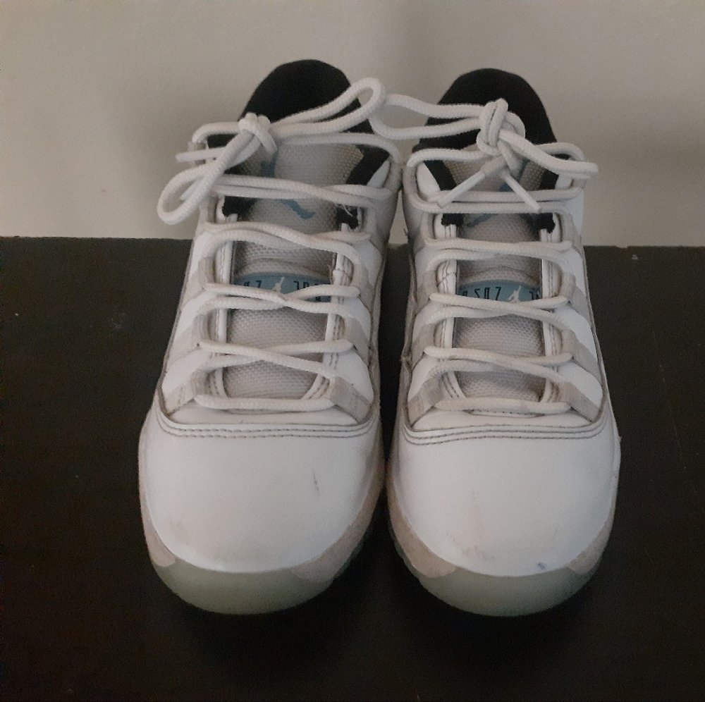 Jordan Shoes 2y